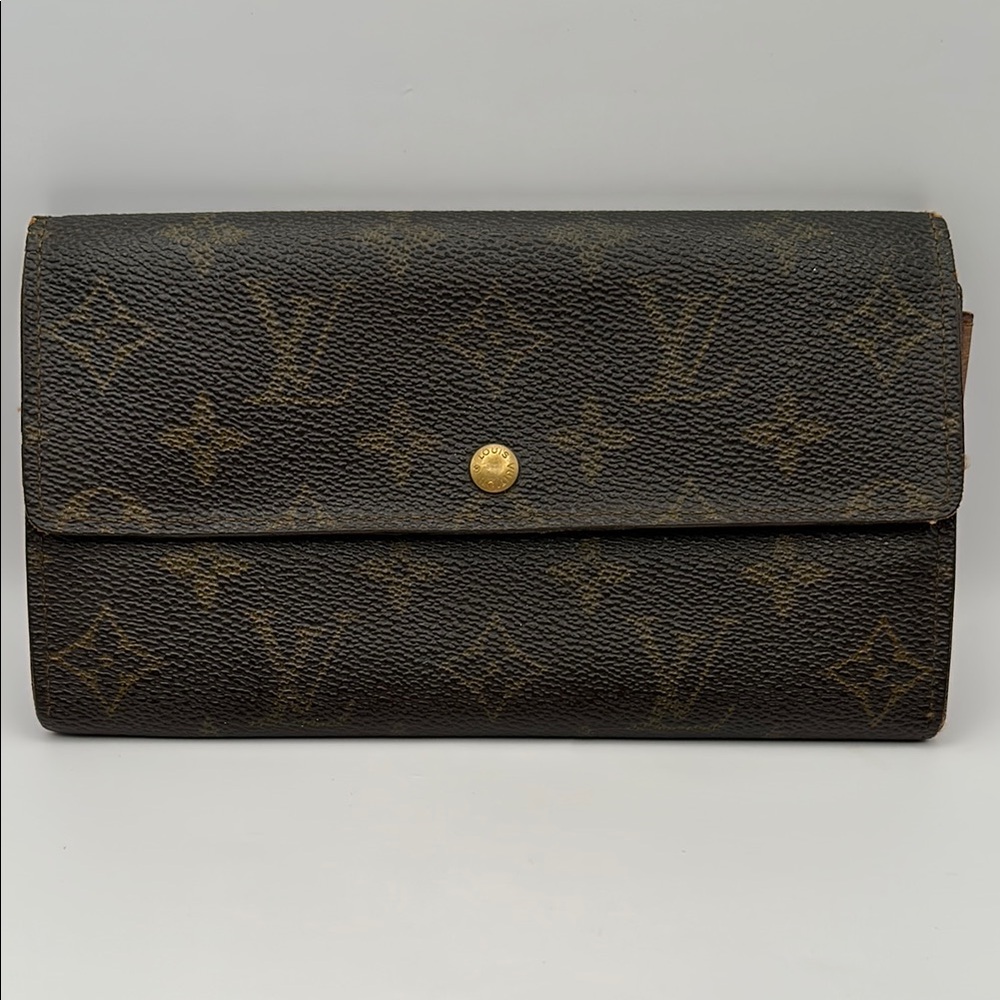 Louis Vuitton monogram Sarah wallet